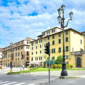 Апартаменты Walls Dream - Air Cond - Wi-fi - Panoramic In Front Of The Historical Walls -, Лукка