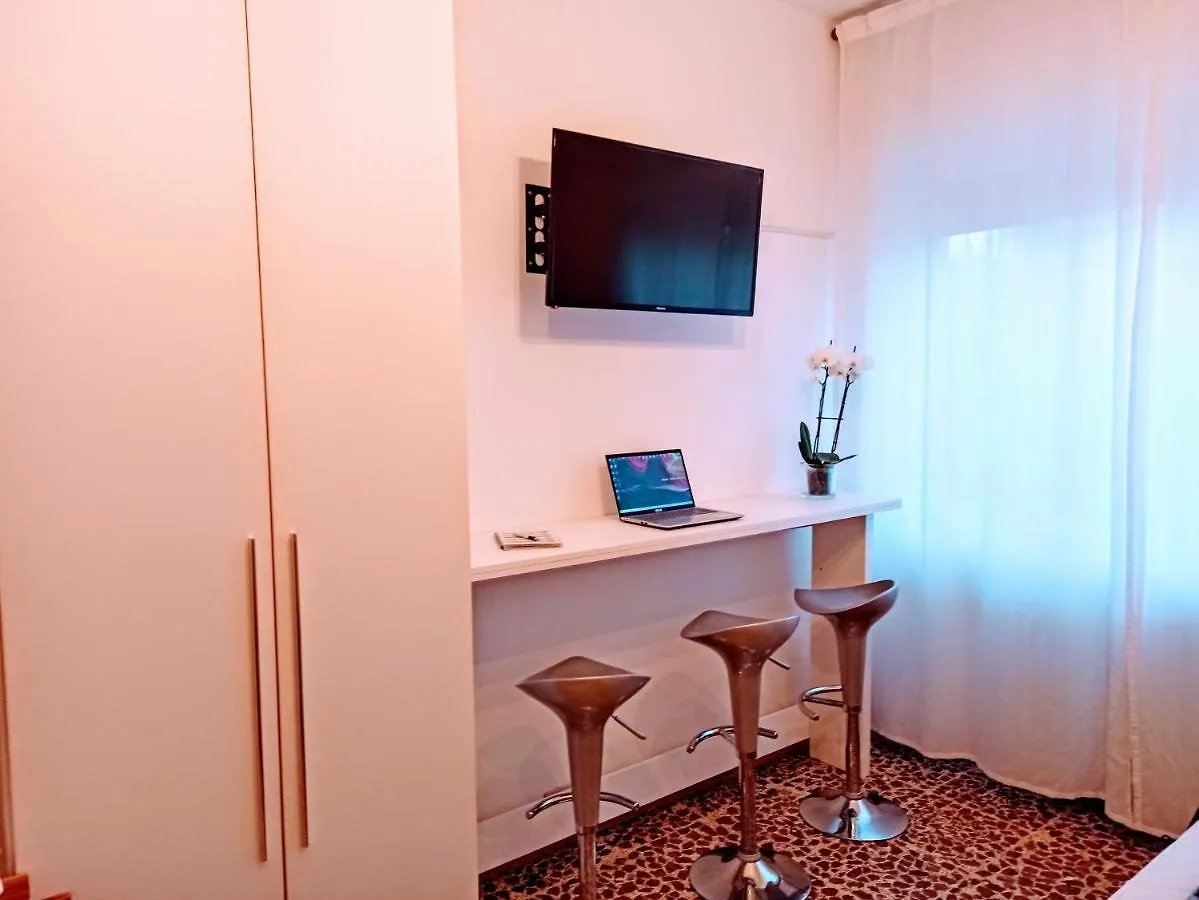 Luce Hotel Lucca